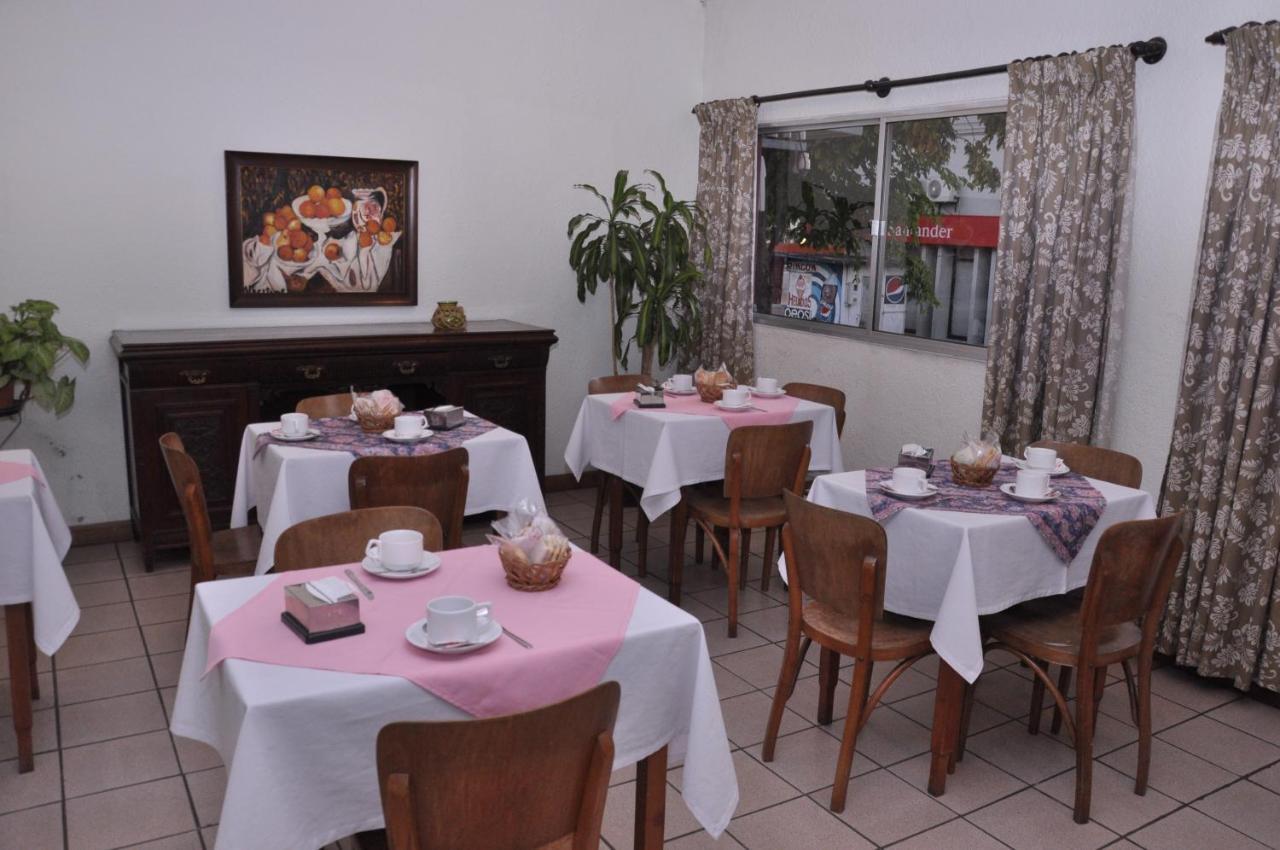 Hotel Del Norte Artigas Esterno foto